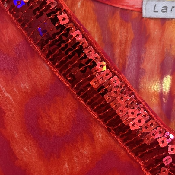 Larsen Gray Oversized Top - Picture 8 of 8